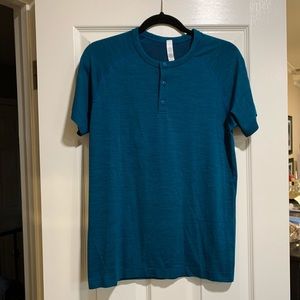 Men’s lululemon shirt